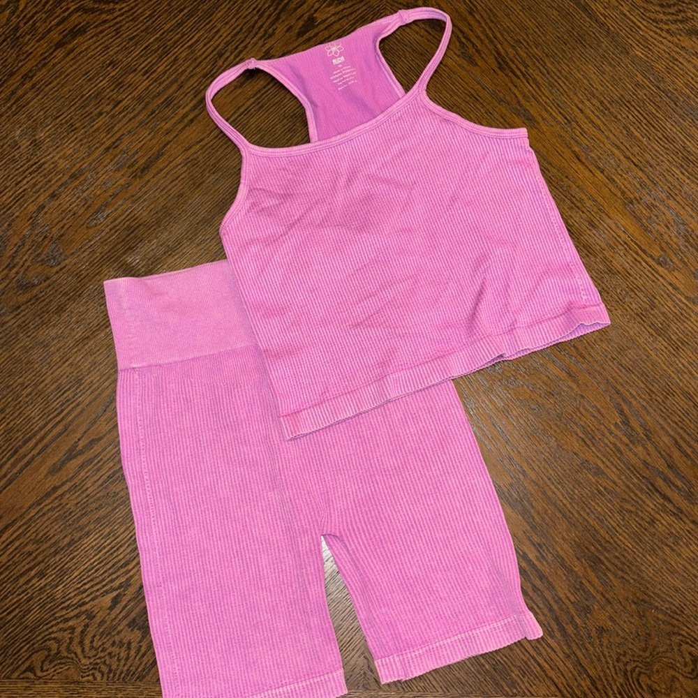 Aura Athletica Pink Crop Tank Top and High Rise Seamless Short Bundle M/L
